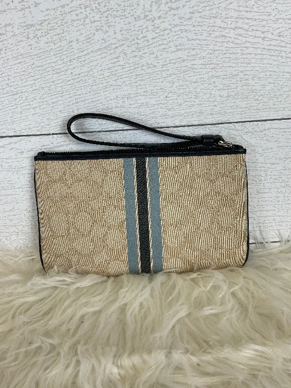 Wristlet Designer By Coach  Size: Medium