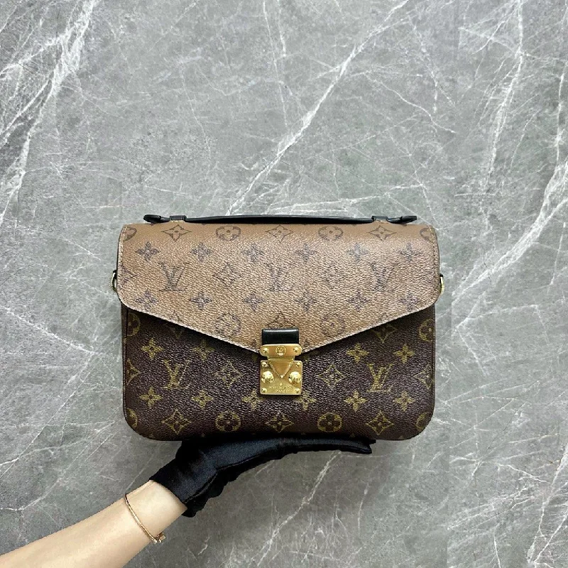 LV Pochette Metis Reverse Monogram