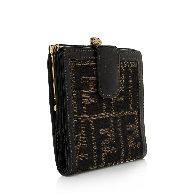 Fendi Vintage Zucca Kiss Lock French Wallet (SHF-J1Q6xA)