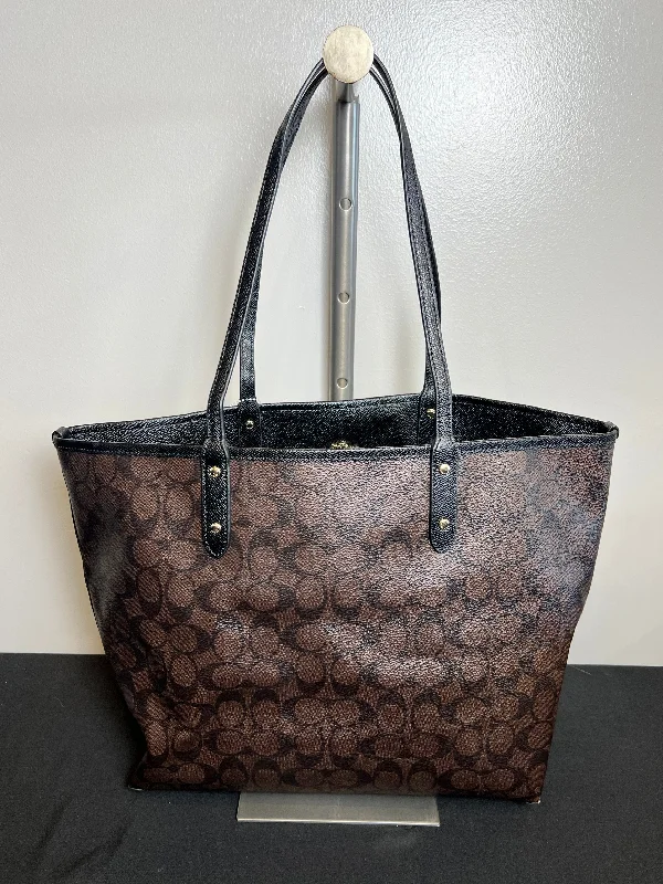 Tote Designer By Coach  Size: Large