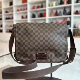 Louis Vuitton LV Messenger Brooklyn Naviglio Damiar Bag