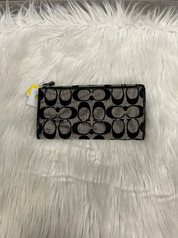 Wallet Designer By Coach  Size: Medium