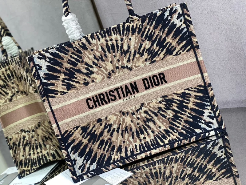 Christian Dior - Luxury Bags  521