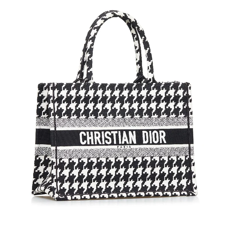 Dior Medium Macro Houndstooth Book Tote (SHG-FmPYVR)