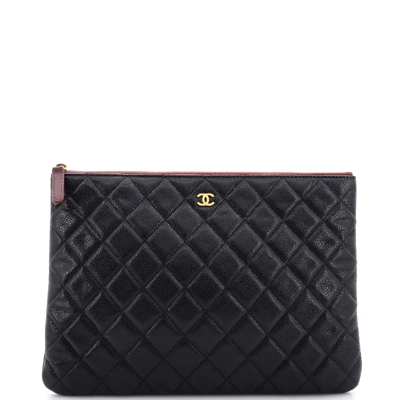 O Case Clutch Quilted Caviar Medium